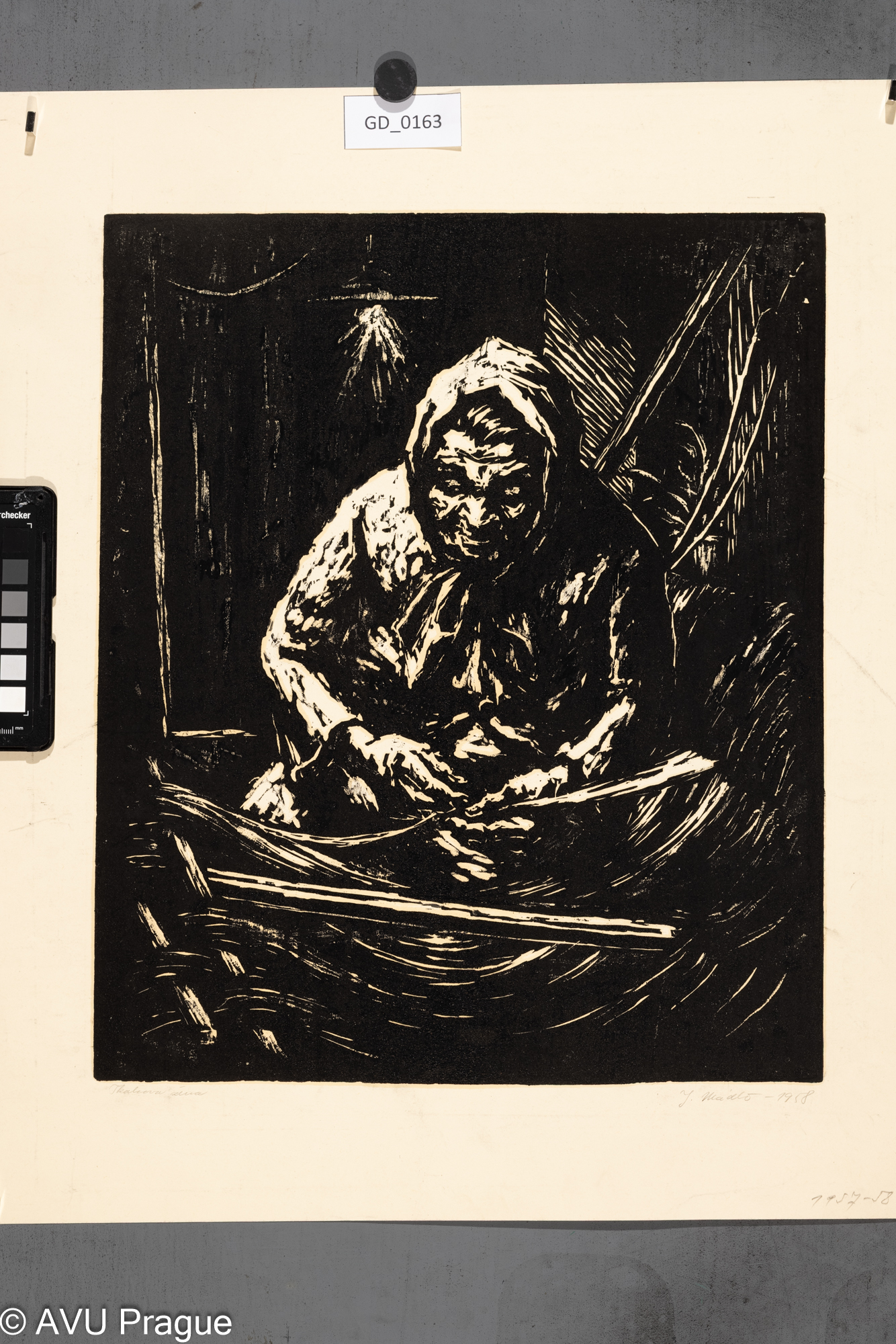 Jiří Mádlo; Tkalcova žena; 1958; Dřevořez; 41 x 34; 53,5 x 46;Silovský