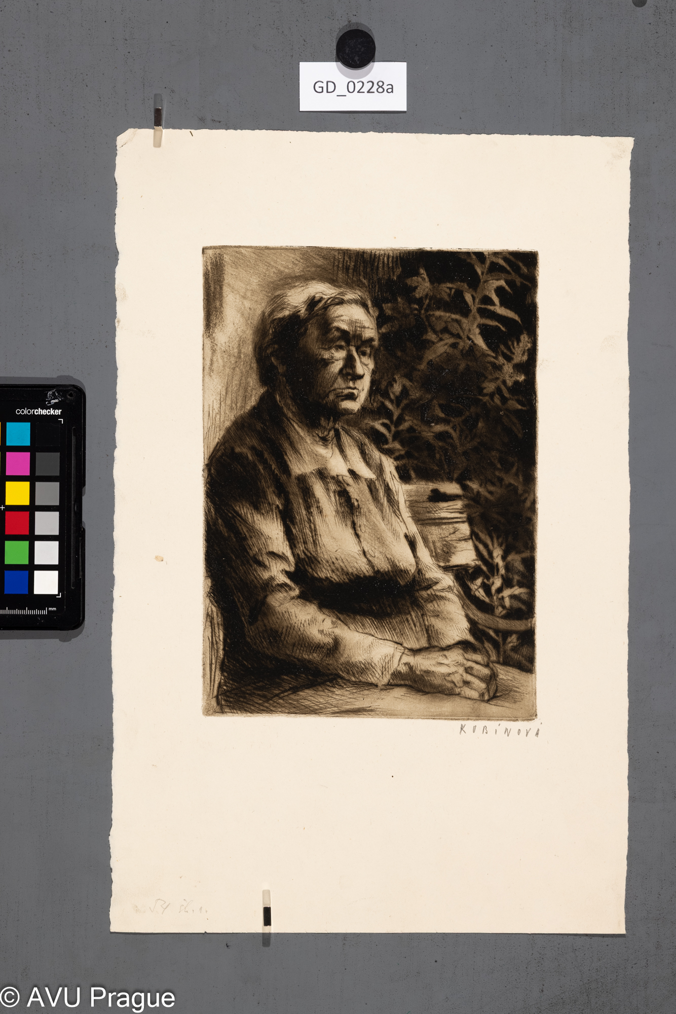 Jiřina KubínováStará žena na lavičceSuchá jehla 17,2 x 2440,2 x 26,3Silovský