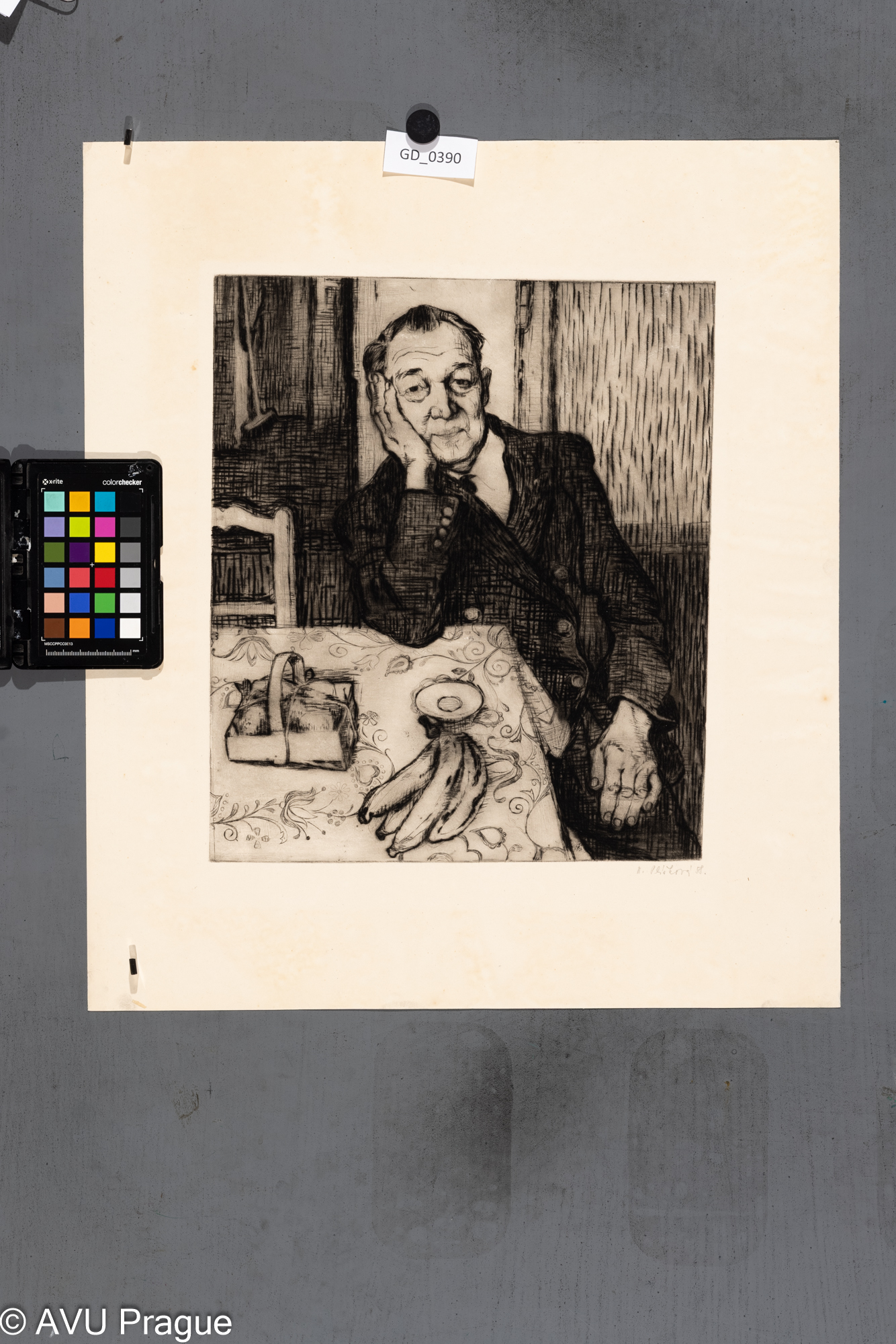 Naděžda Plíšková, Portrét muže se zátiším, 1958, Suchá jehla,35 x 29,5 , 51,7 x 45Souček