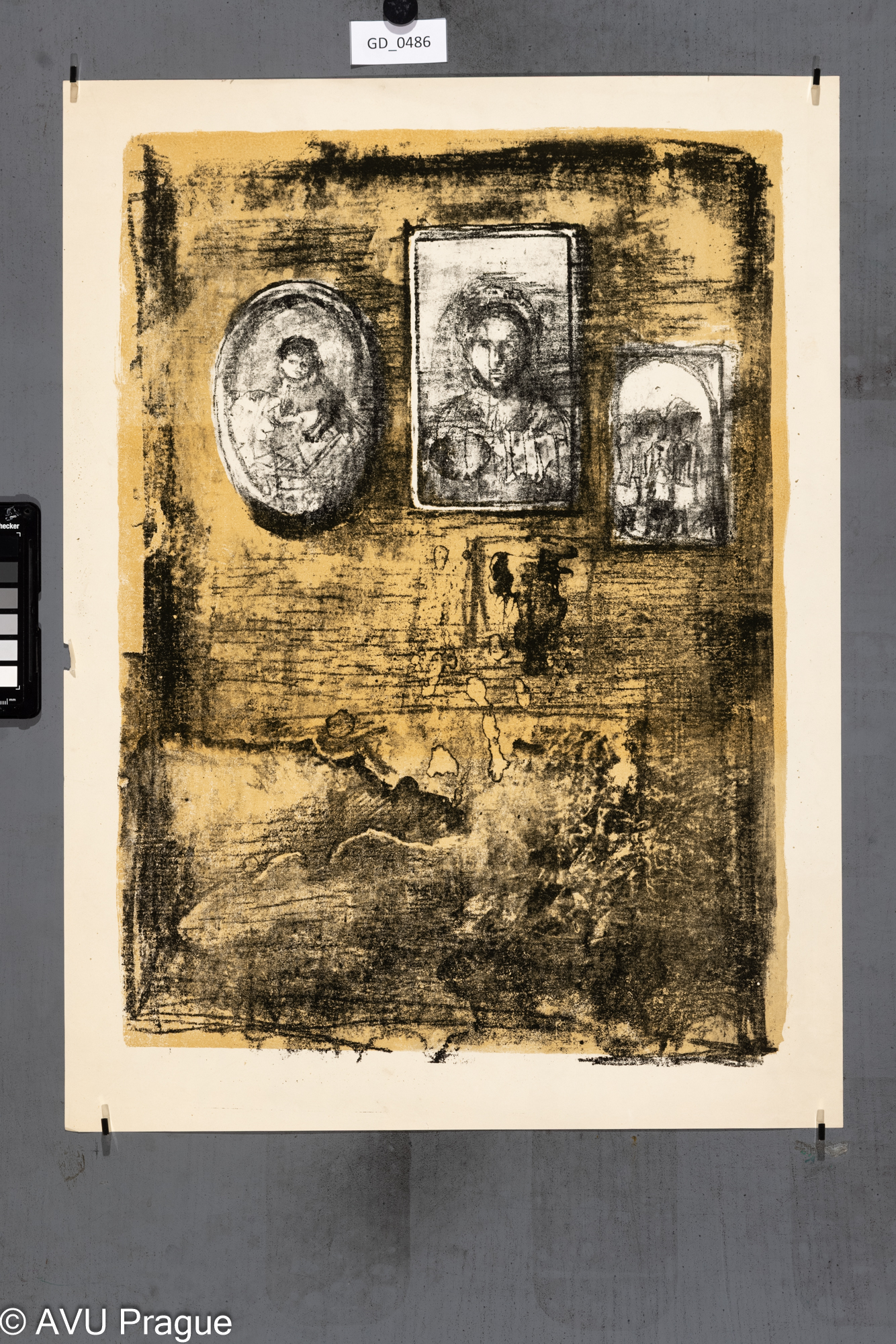 Milena Šoltészová, Tři portréty na stěně, Litografie - podtisk,53 x 38,5, 60,7 x 44,7, Pelc