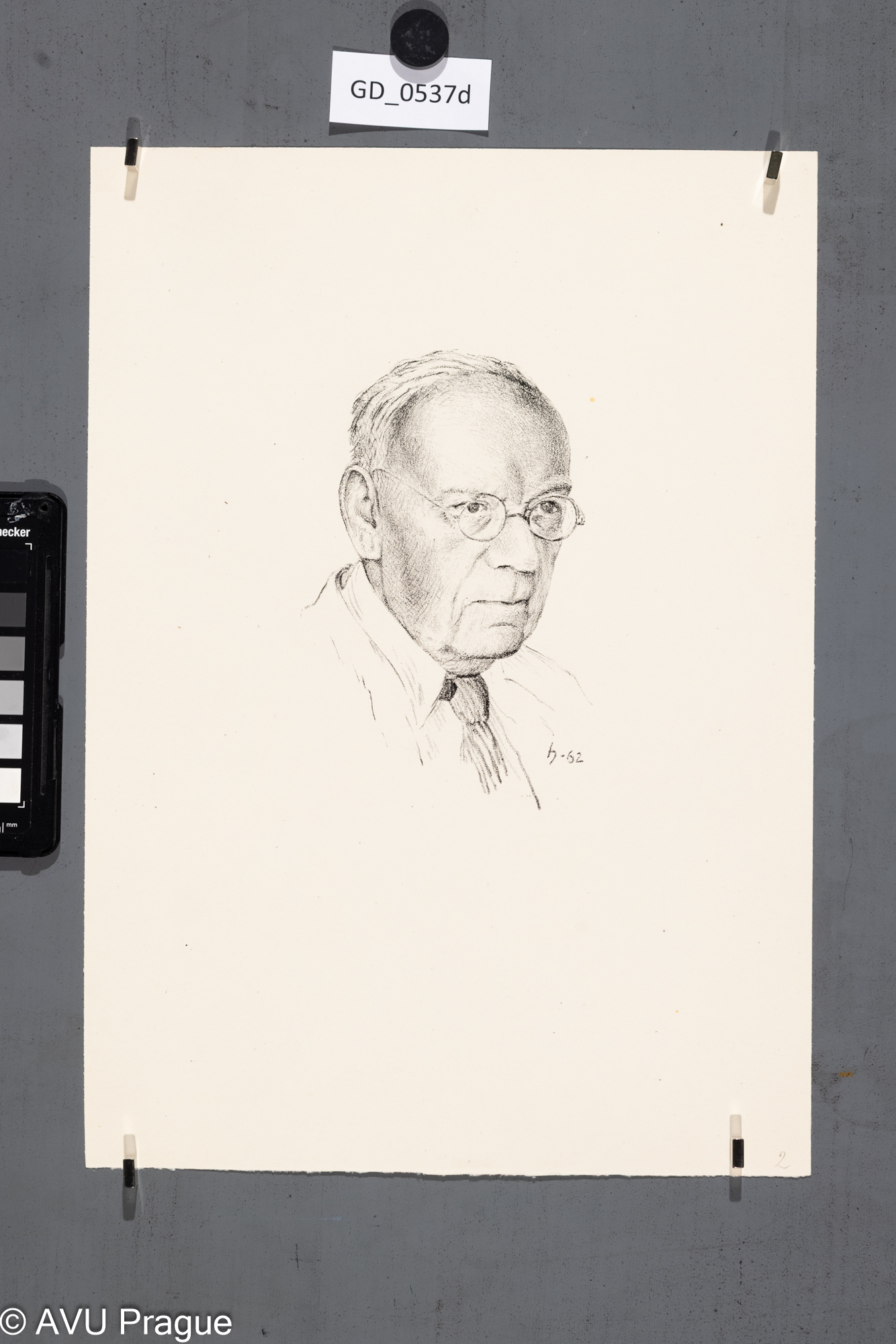 O. Hněvkovský, Hlava muže s brýlemi, 1962, Litografie, 15,7 x 9,8, 35,2 x 24,4