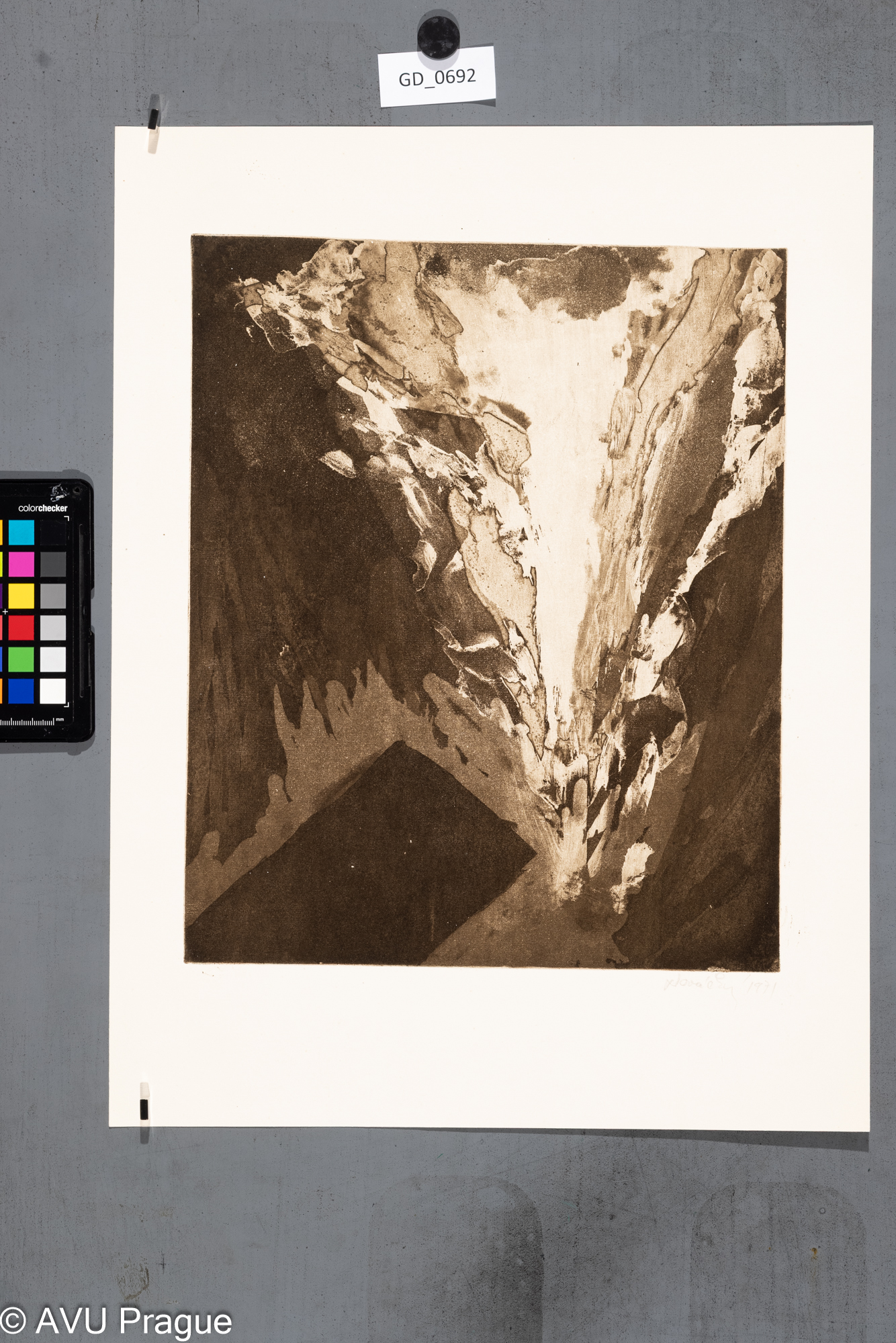 Zuzana Nováčková, abstraktní motiv, 1971, Rezerváž / Akvatinta,34,6 x 28,3, 47,6 x 36, Čepelák