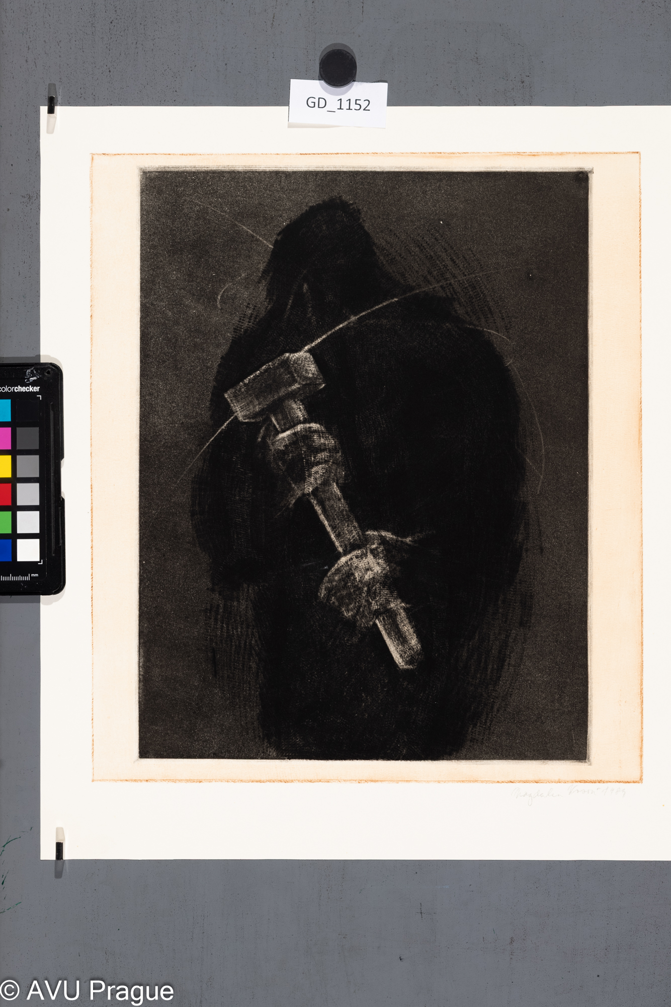 Magdalena Vovsová, Muž s palicí, 1984, Suchá jehla / akvatinta - podtisk, 34 x 29,6, 40,8 x 35,8, Čepelák