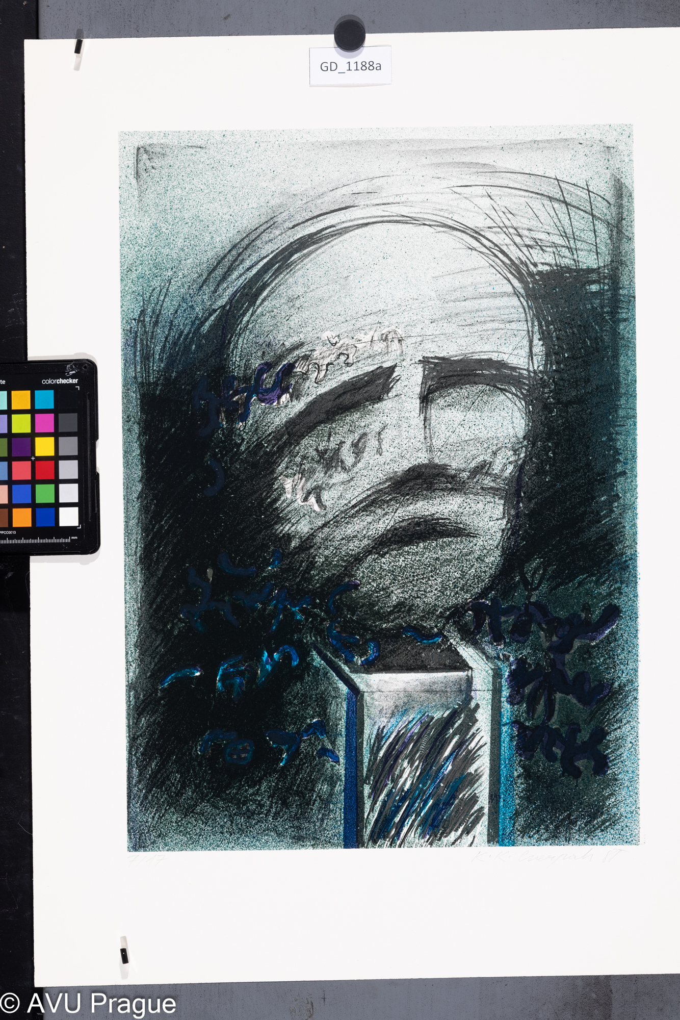 Krystyna Katarzyna Czerpak, Hlava, 1985, Litografie - tři barvy, 46 x 32,8, 60,4 x 44,2,Čepelák